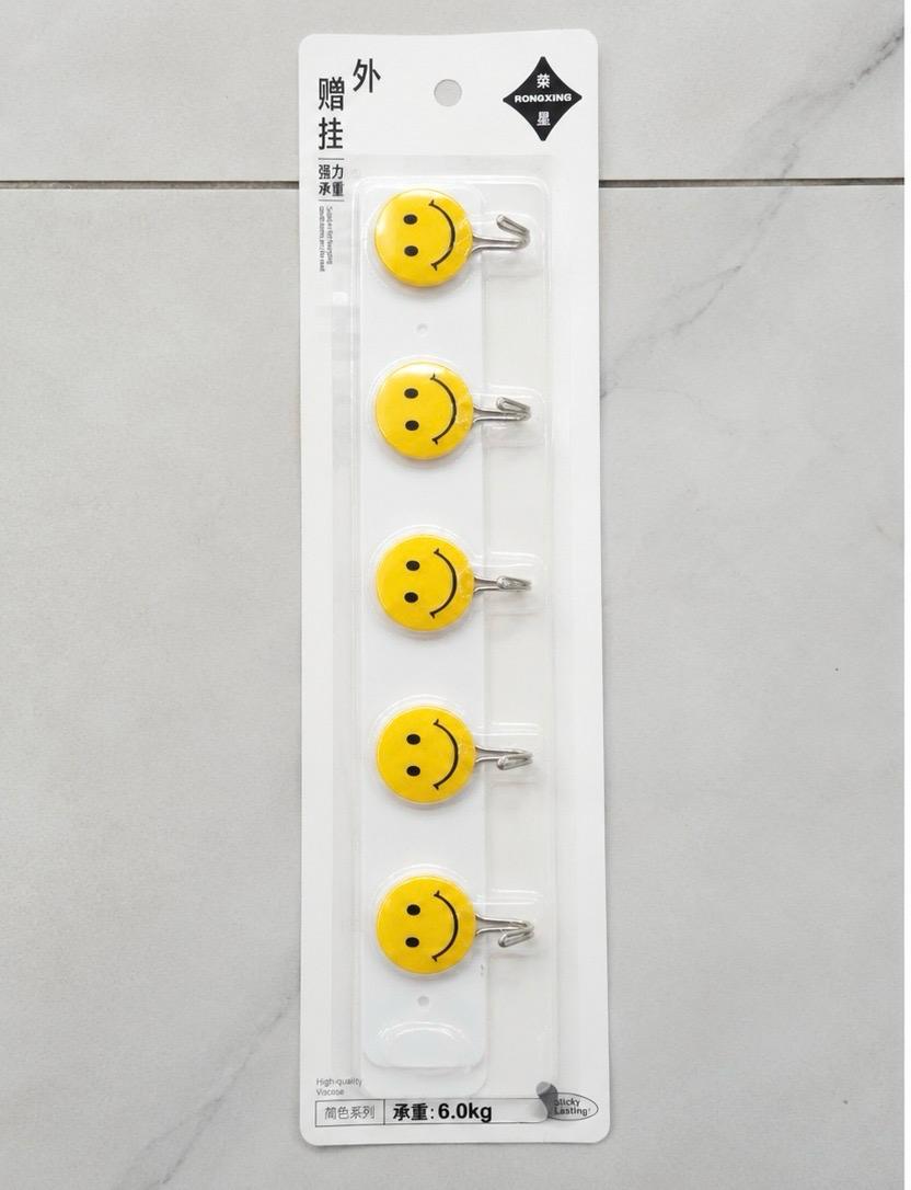 6-Piece Smiley Wall Hook Set – Multipurpose Self-Adhesive & Nail Mount Hanging Hooks